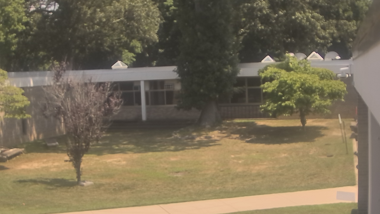 Thumbnail for current weather camera view from Cold Spring Harbor HS in Cold Spring Harbor, New York
