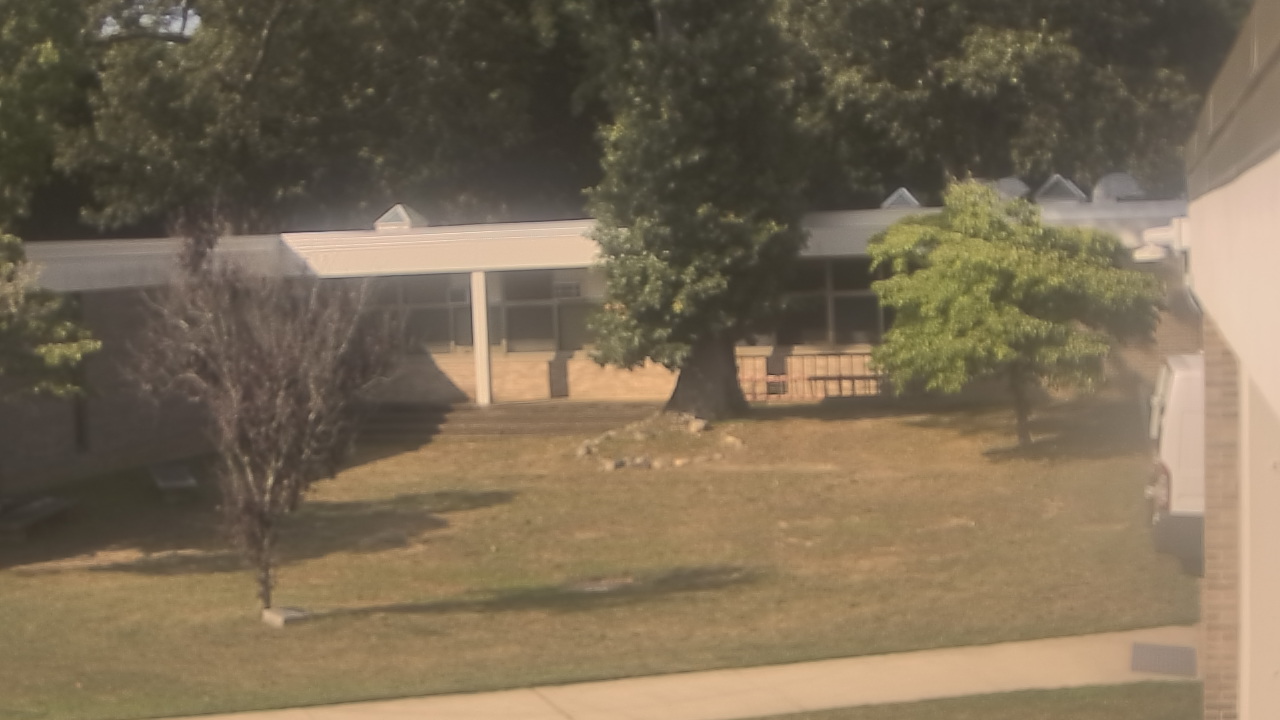 Thumbnail for current weather camera view from Cold Spring Harbor HS in Cold Spring Harbor, New York