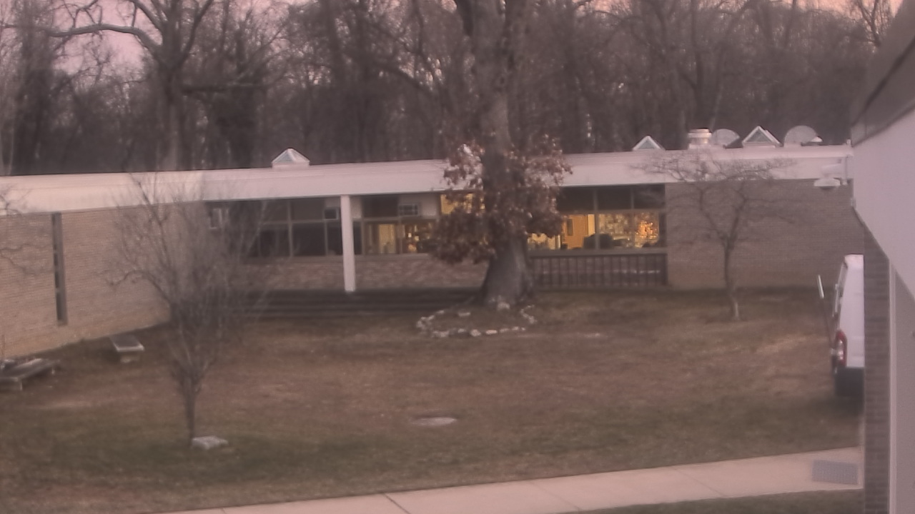 Thumbnail for current weather camera view from Cold Spring Harbor HS in Cold Spring Harbor, New York