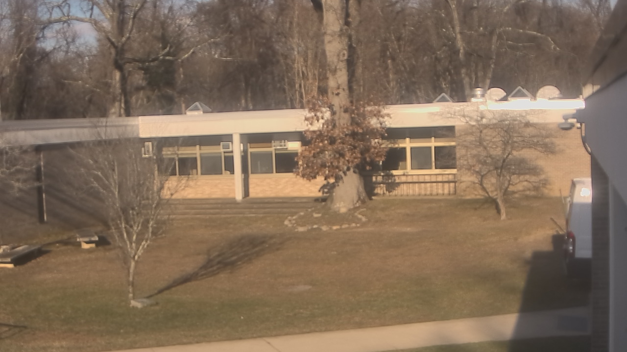 Thumbnail for current weather camera view from Cold Spring Harbor HS in Cold Spring Harbor, New York