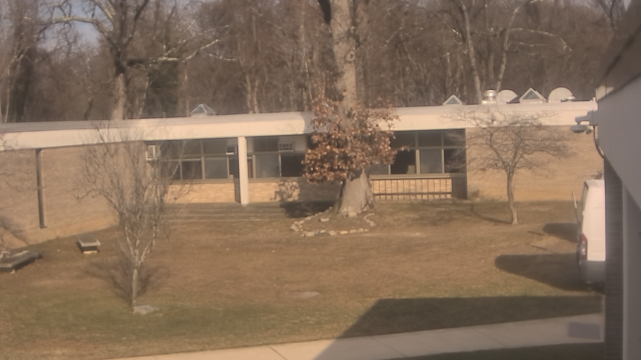 Thumbnail for current weather camera view from Cold Spring Harbor HS in Cold Spring Harbor, New York