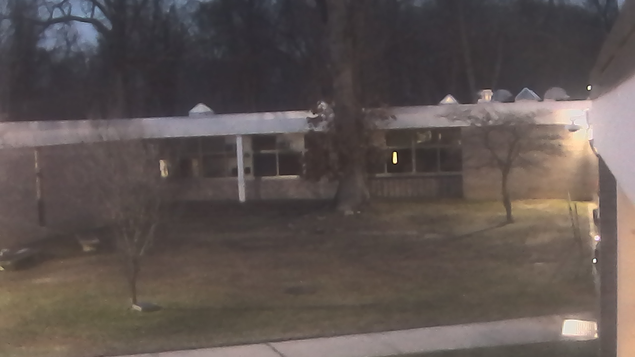 Thumbnail for current weather camera view from Cold Spring Harbor HS in Cold Spring Harbor, New York