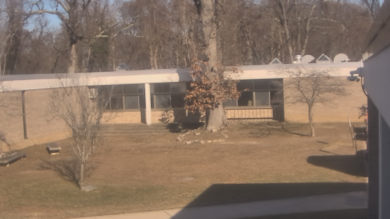 Thumbnail for current weather camera view from Cold Spring Harbor HS in Cold Spring Harbor, New York