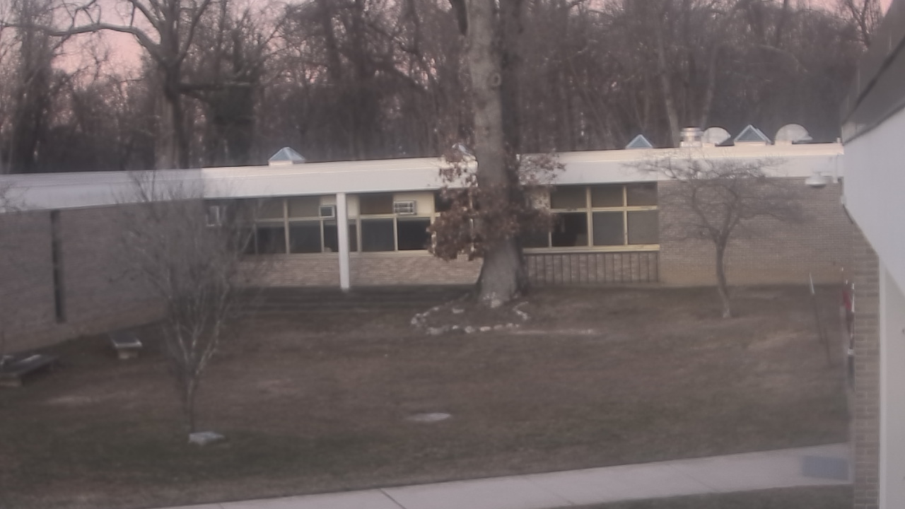 Thumbnail for current weather camera view from Cold Spring Harbor HS in Cold Spring Harbor, New York