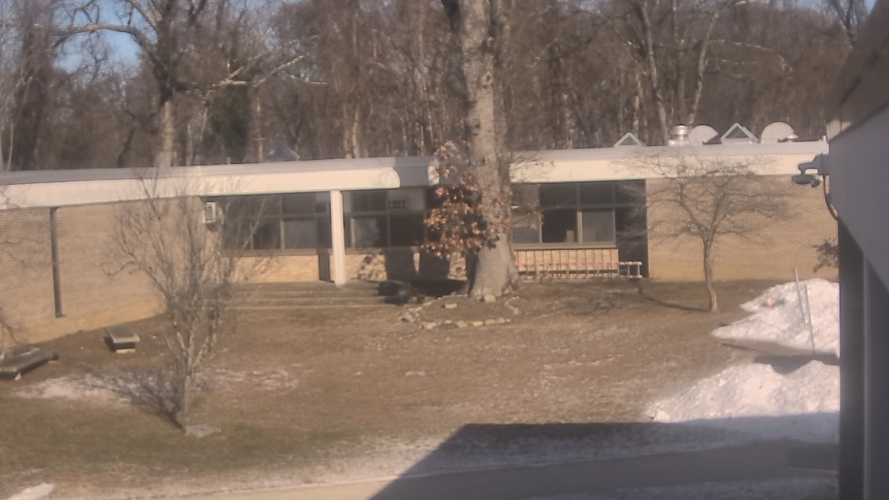 Thumbnail for current weather camera view from Cold Spring Harbor HS in Cold Spring Harbor, New York