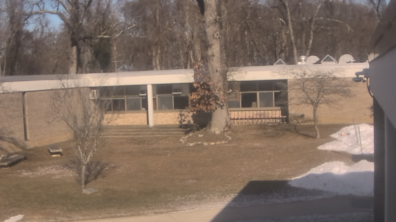 Thumbnail for current weather camera view from Cold Spring Harbor HS in Cold Spring Harbor, New York