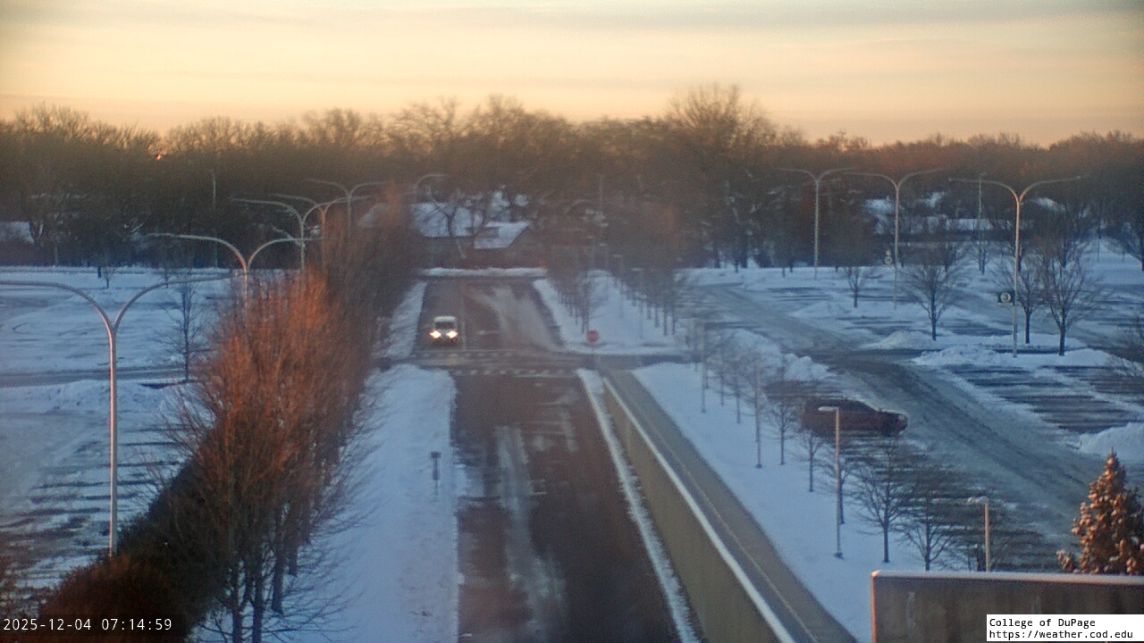 Thumbnail for current weather camera view from College of DuPage in Glen Ellyn, Illinois