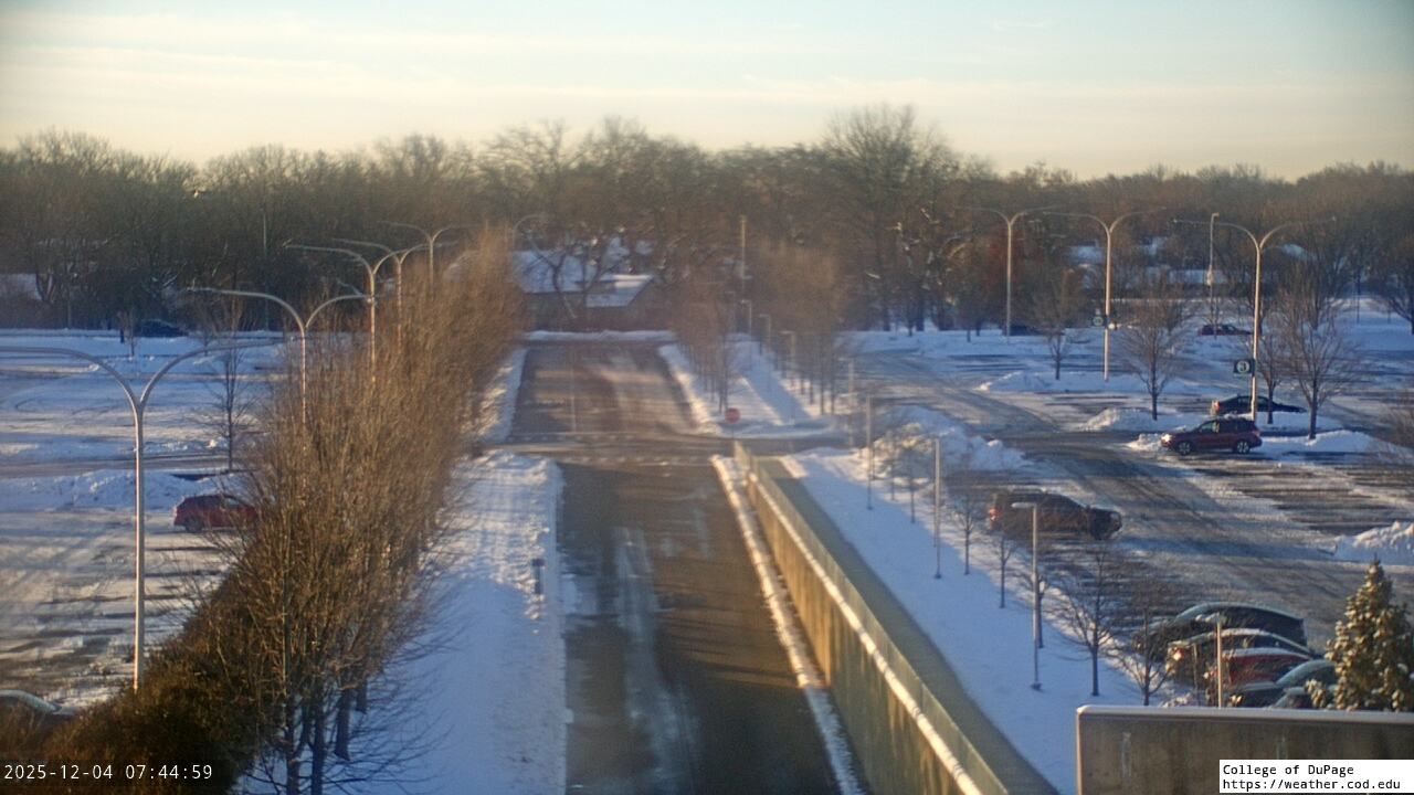 Thumbnail for current weather camera view from College of DuPage in Glen Ellyn, Illinois