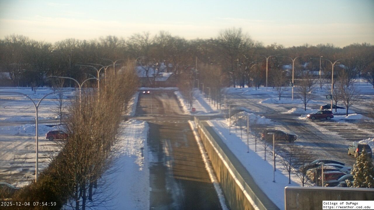Thumbnail for current weather camera view from College of DuPage in Glen Ellyn, Illinois