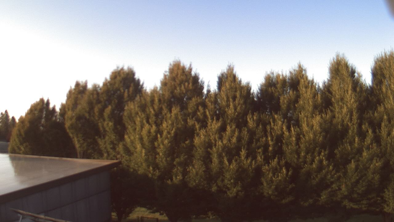 Thumbnail for current weather camera view from Hayes Freedom HS in Camas, Washington