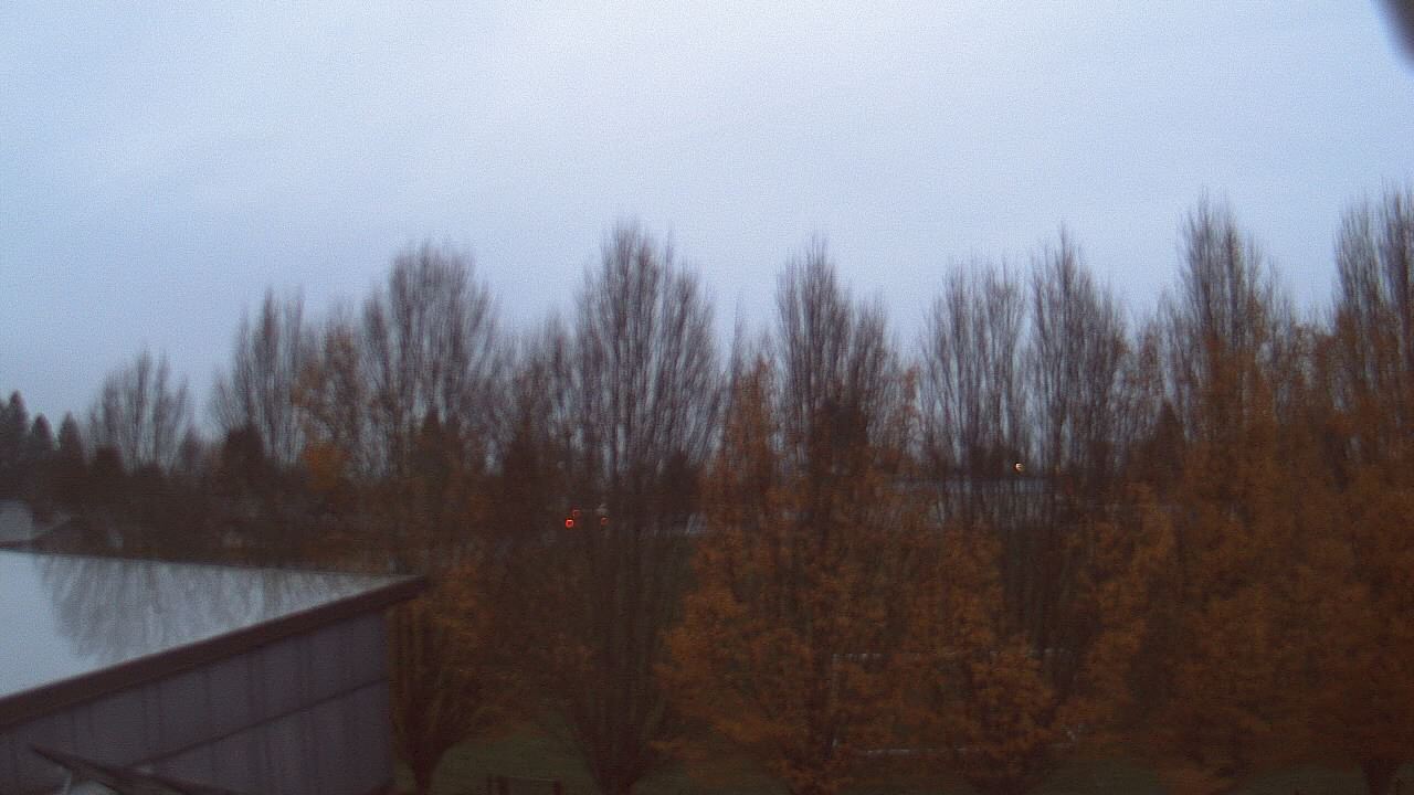Thumbnail for current weather camera view from Hayes Freedom HS in Camas, Washington