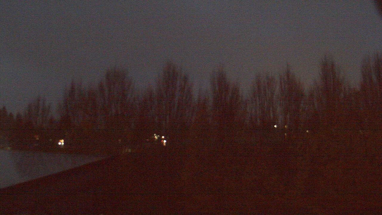 Thumbnail for current weather camera view from Hayes Freedom HS in Camas, Washington