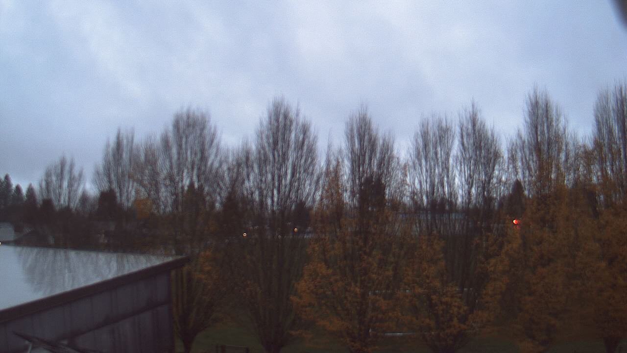 Thumbnail for current weather camera view from Hayes Freedom HS in Camas, Washington