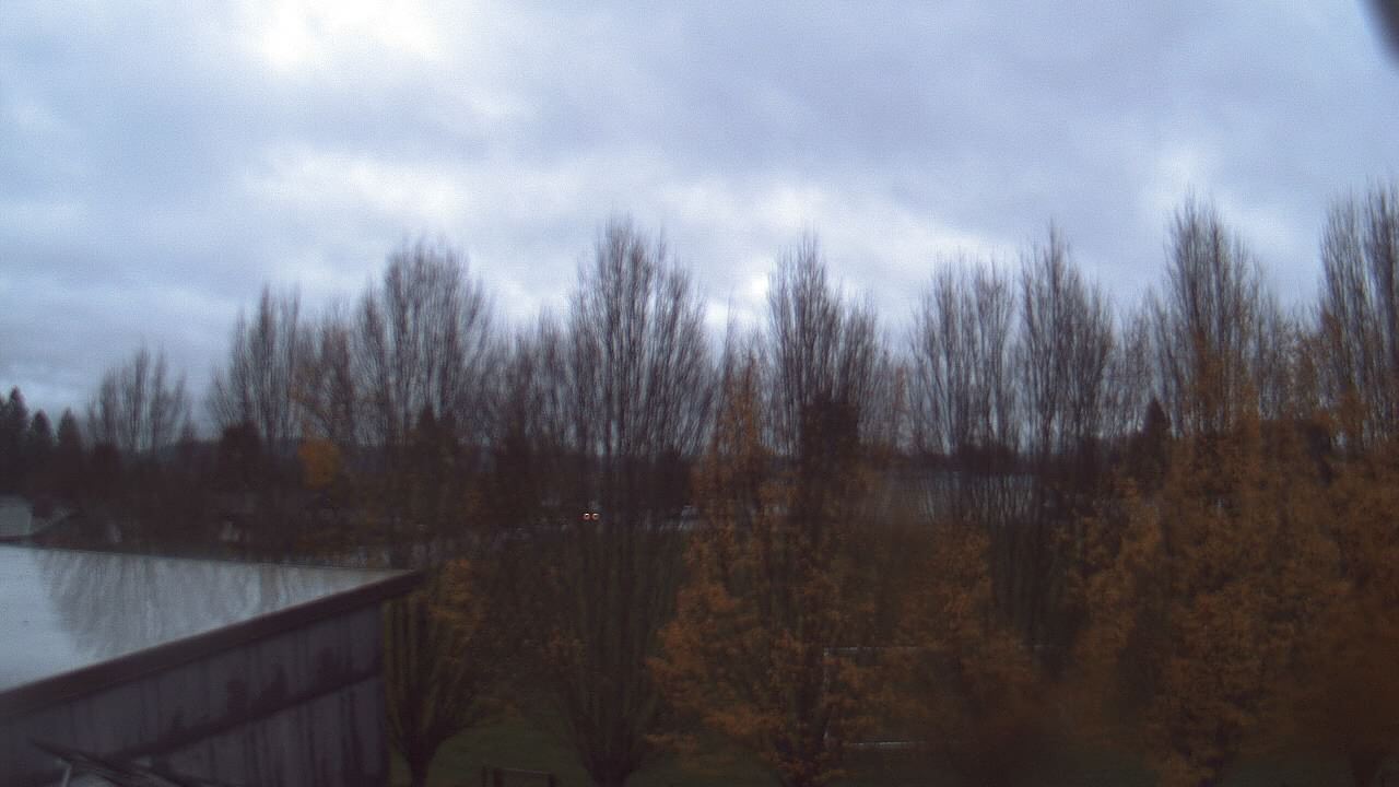 Thumbnail for current weather camera view from Hayes Freedom HS in Camas, Washington