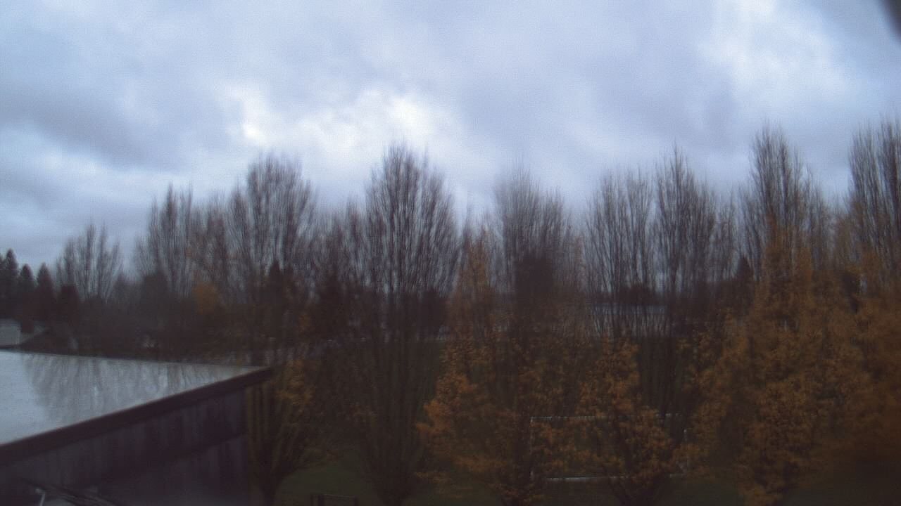 Thumbnail for current weather camera view from Hayes Freedom HS in Camas, Washington