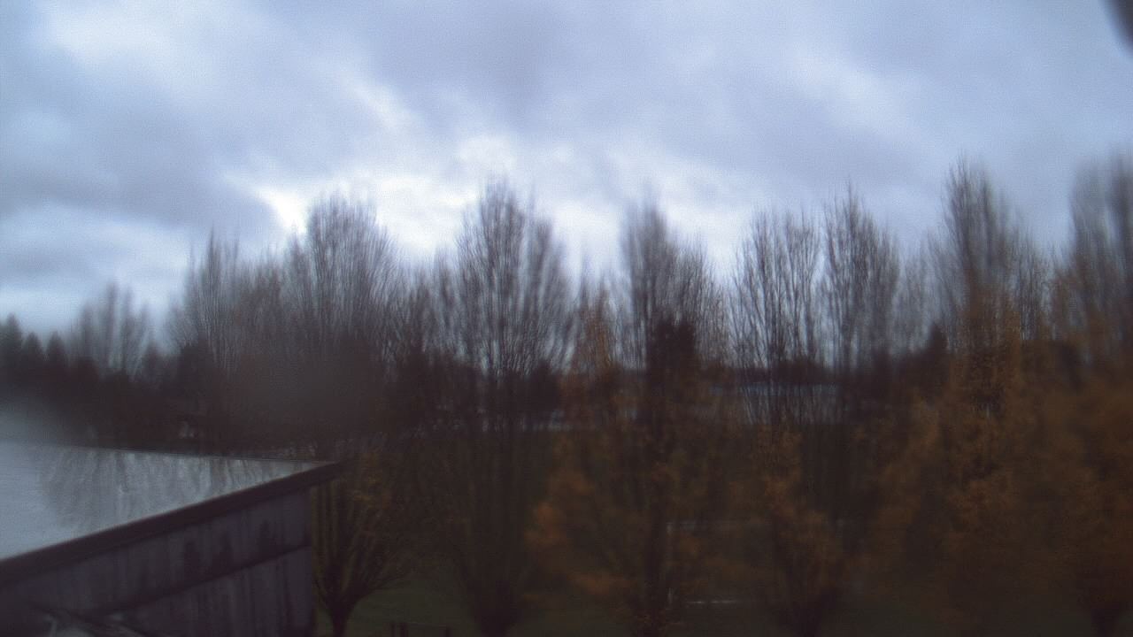 Thumbnail for current weather camera view from Hayes Freedom HS in Camas, Washington