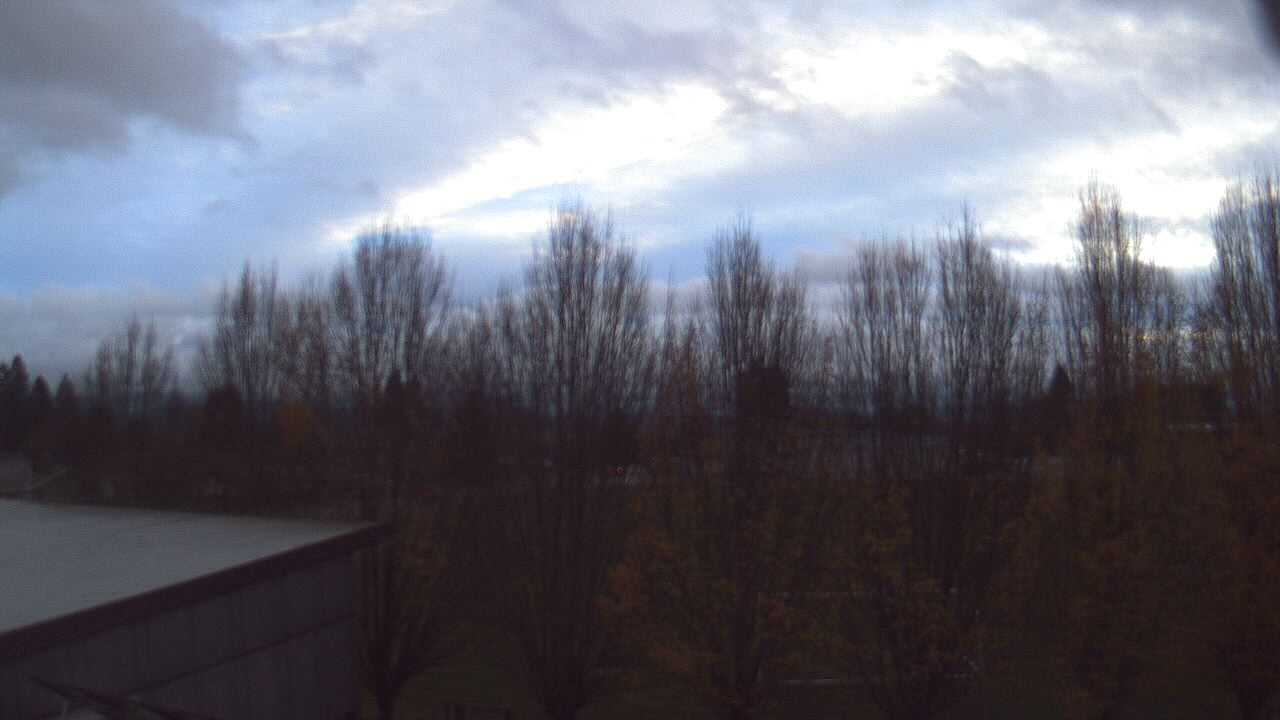 Thumbnail for current weather camera view from Hayes Freedom HS in Camas, Washington