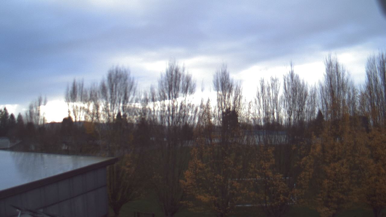 Thumbnail for current weather camera view from Hayes Freedom HS in Camas, Washington