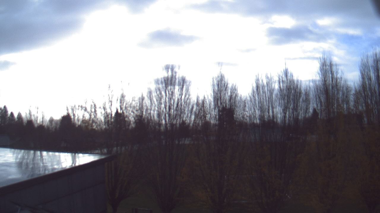 Thumbnail for current weather camera view from Hayes Freedom HS in Camas, Washington