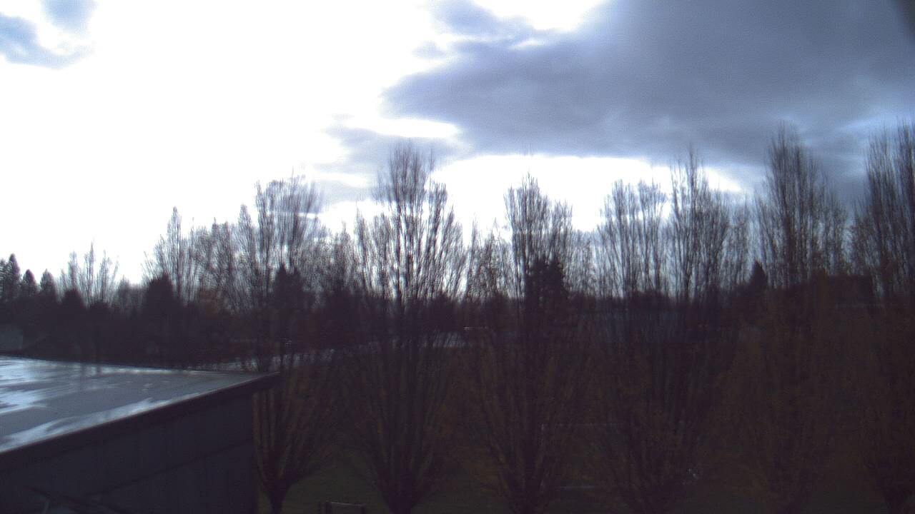 Thumbnail for current weather camera view from Hayes Freedom HS in Camas, Washington