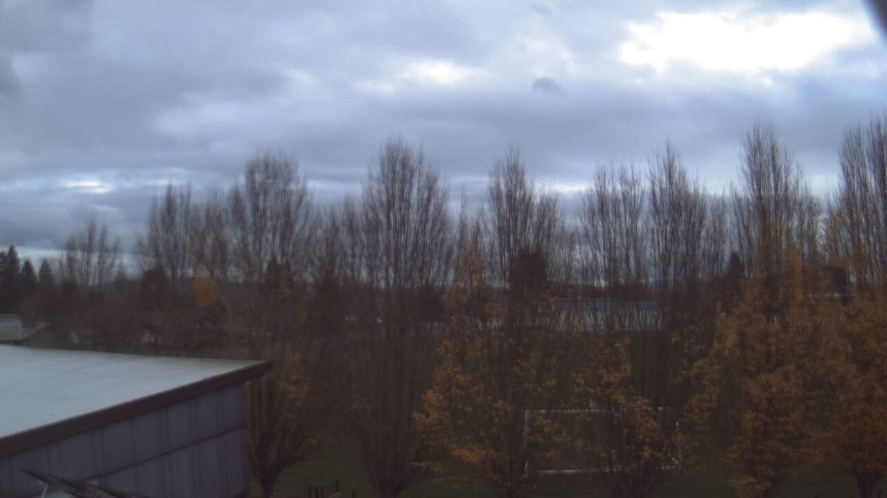 Thumbnail for current weather camera view from Hayes Freedom HS in Camas, Washington