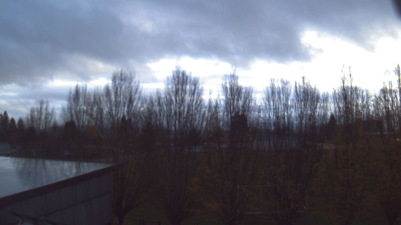 Thumbnail for current weather camera view from Hayes Freedom HS in Camas, Washington