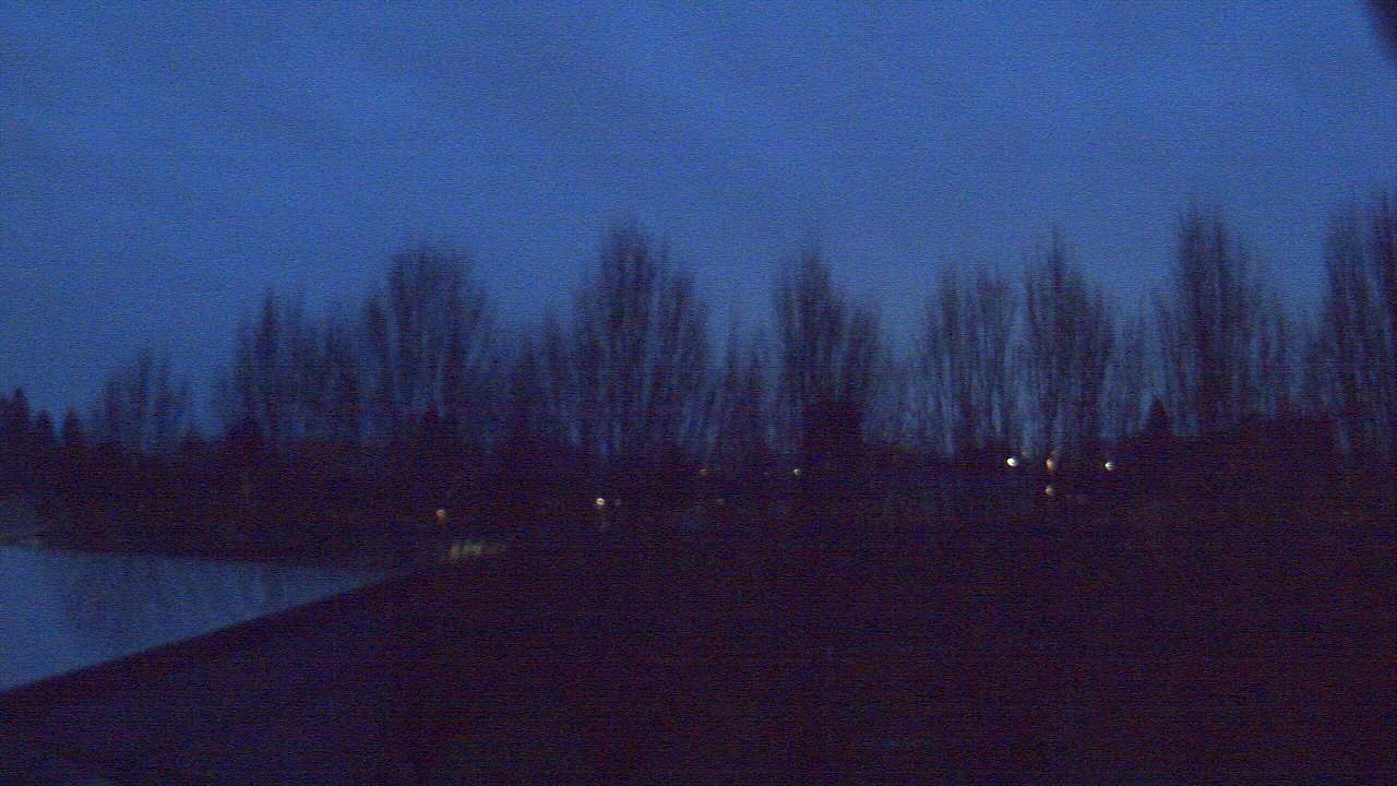 Thumbnail for current weather camera view from Hayes Freedom HS in Camas, Washington