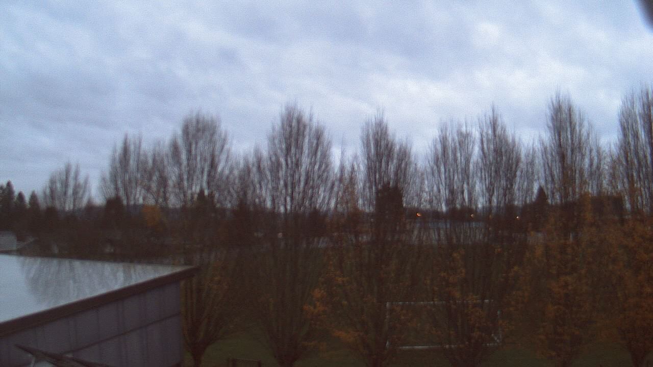 Thumbnail for current weather camera view from Hayes Freedom HS in Camas, Washington