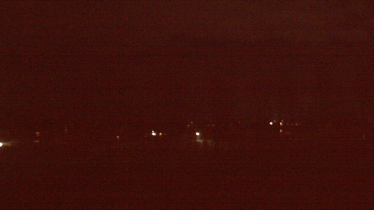 Thumbnail for current weather camera view from Hayes Freedom HS in Camas, Washington