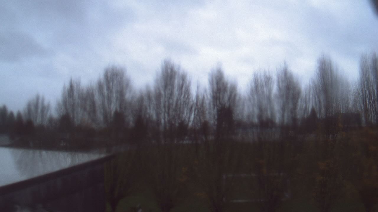 Thumbnail for current weather camera view from Hayes Freedom HS in Camas, Washington