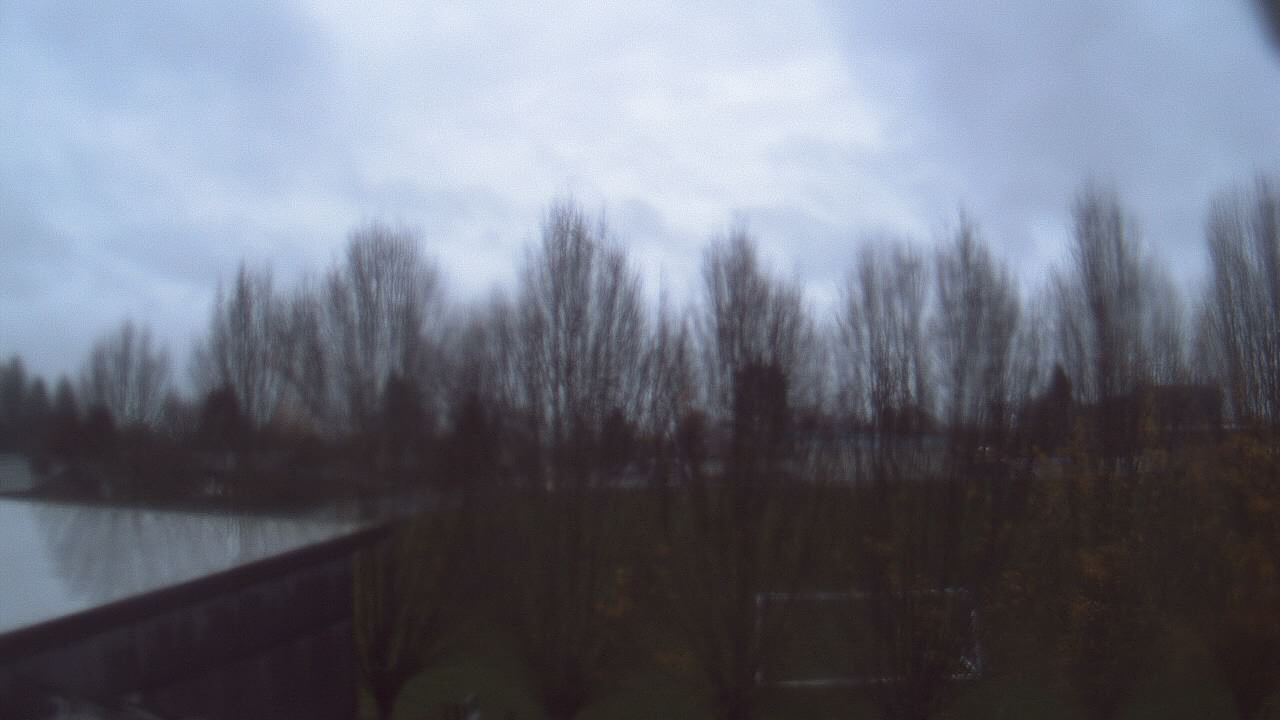 Thumbnail for current weather camera view from Hayes Freedom HS in Camas, Washington