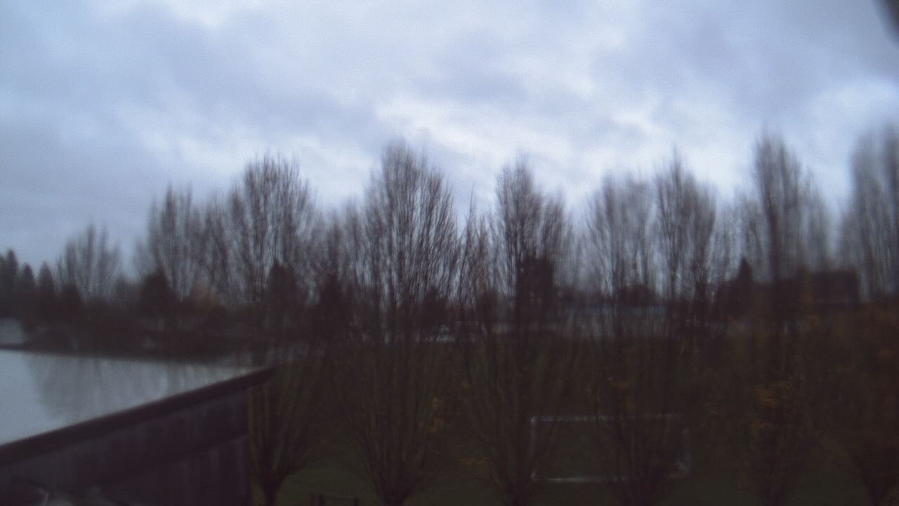 Thumbnail for current weather camera view from Hayes Freedom HS in Camas, Washington