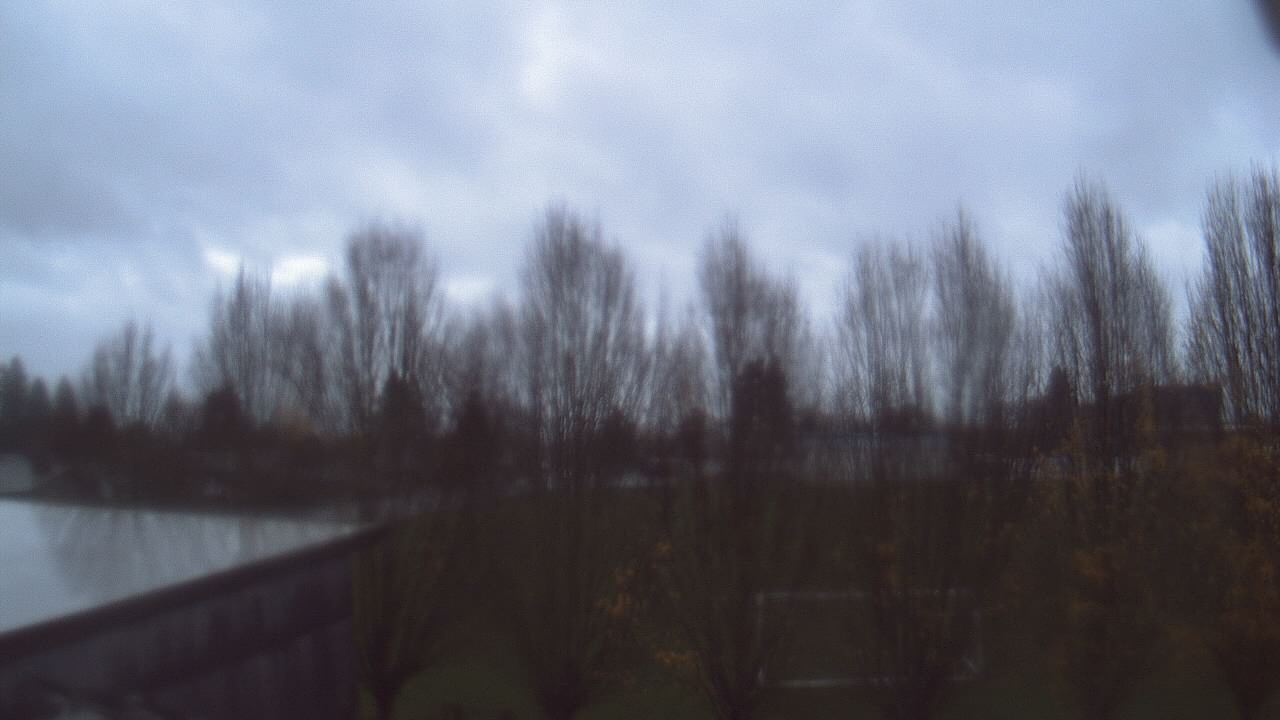 Thumbnail for current weather camera view from Hayes Freedom HS in Camas, Washington