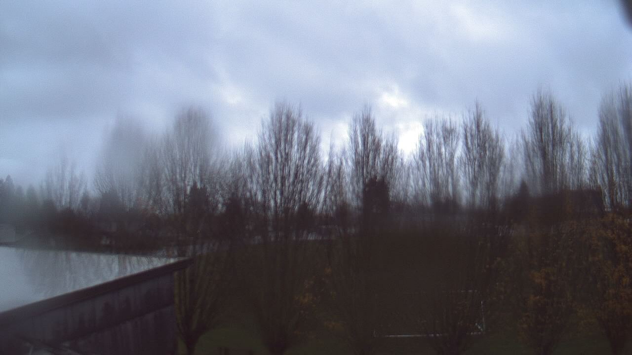 Thumbnail for current weather camera view from Hayes Freedom HS in Camas, Washington