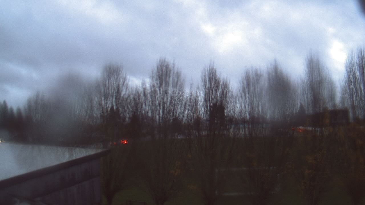 Thumbnail for current weather camera view from Hayes Freedom HS in Camas, Washington