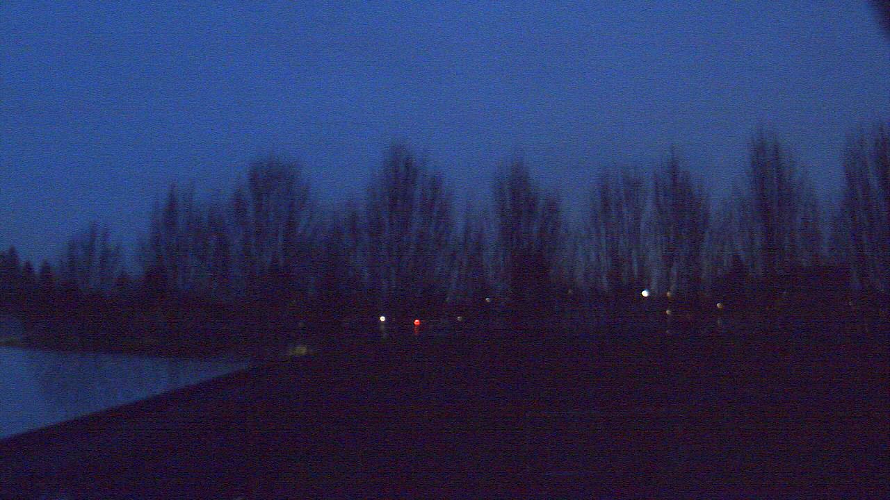 Thumbnail for current weather camera view from Hayes Freedom HS in Camas, Washington