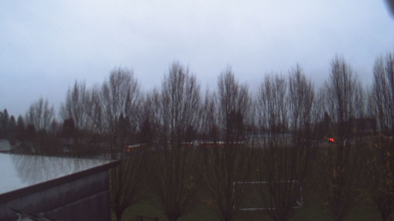 Thumbnail for current weather camera view from Hayes Freedom HS in Camas, Washington