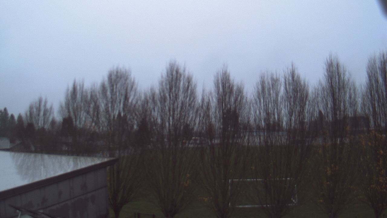 Thumbnail for current weather camera view from Hayes Freedom HS in Camas, Washington