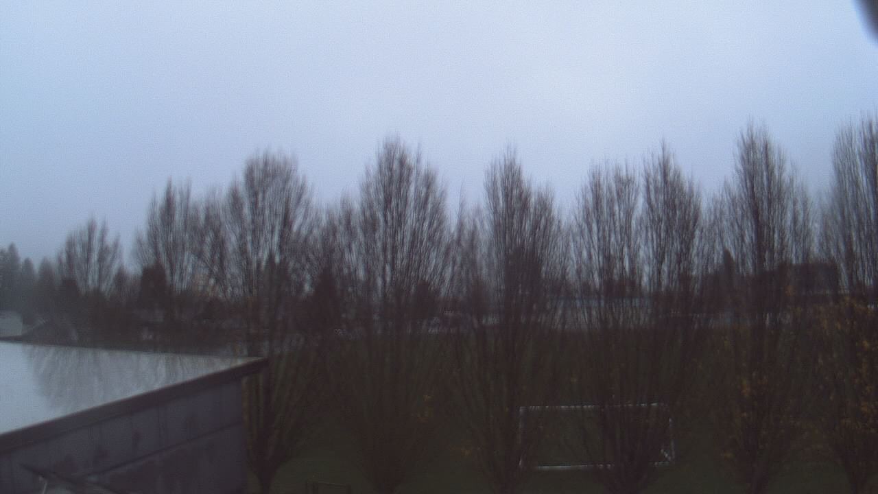 Thumbnail for current weather camera view from Hayes Freedom HS in Camas, Washington