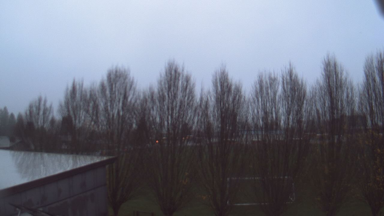Thumbnail for current weather camera view from Hayes Freedom HS in Camas, Washington