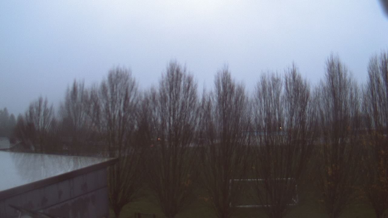 Thumbnail for current weather camera view from Hayes Freedom HS in Camas, Washington