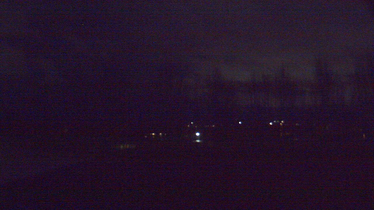 Thumbnail for current weather camera view from Hayes Freedom HS in Camas, Washington