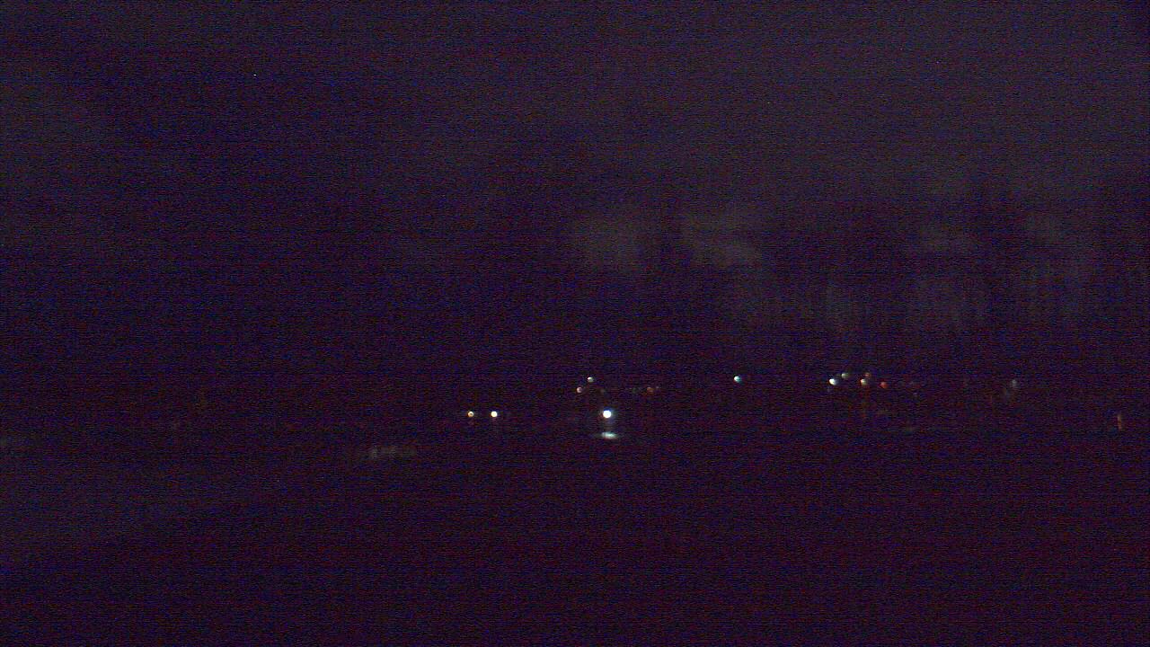 Thumbnail for current weather camera view from Hayes Freedom HS in Camas, Washington