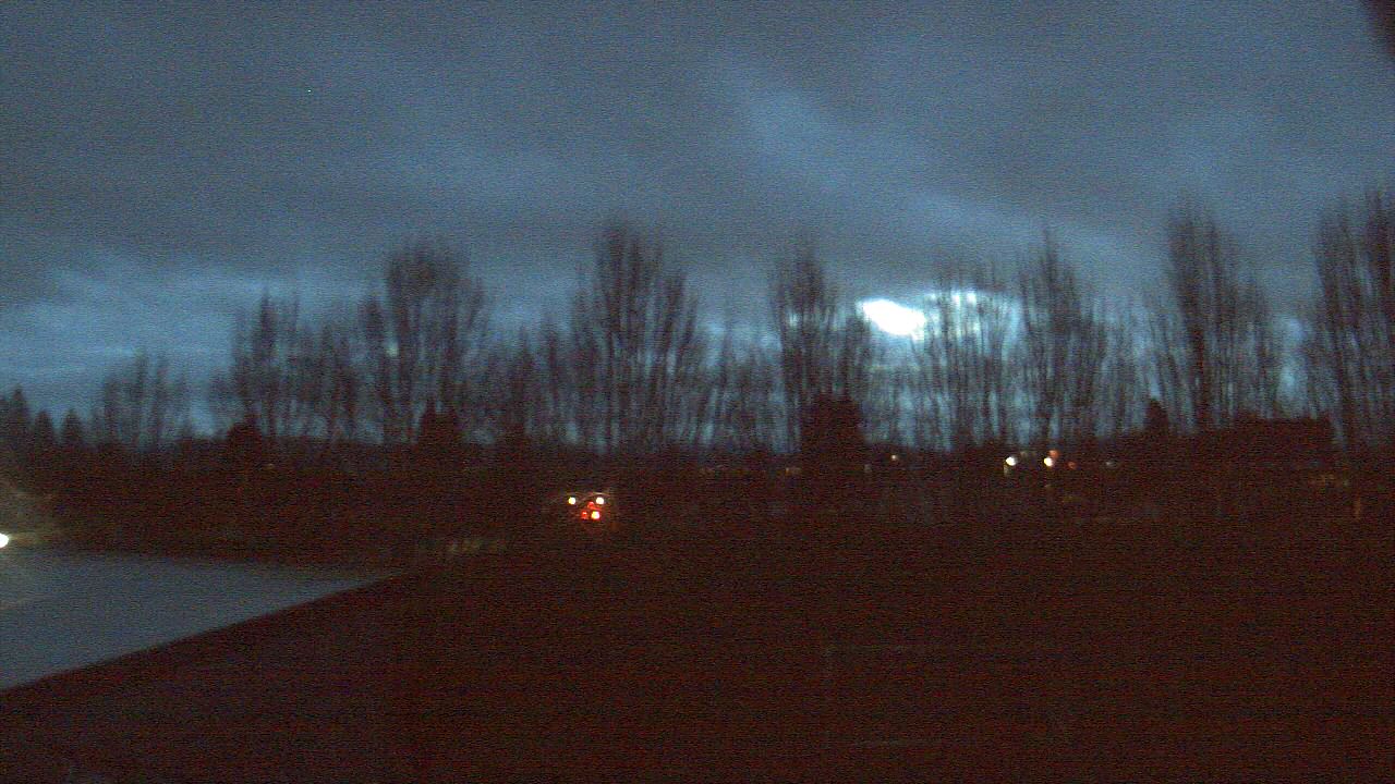 Thumbnail for current weather camera view from Hayes Freedom HS in Camas, Washington