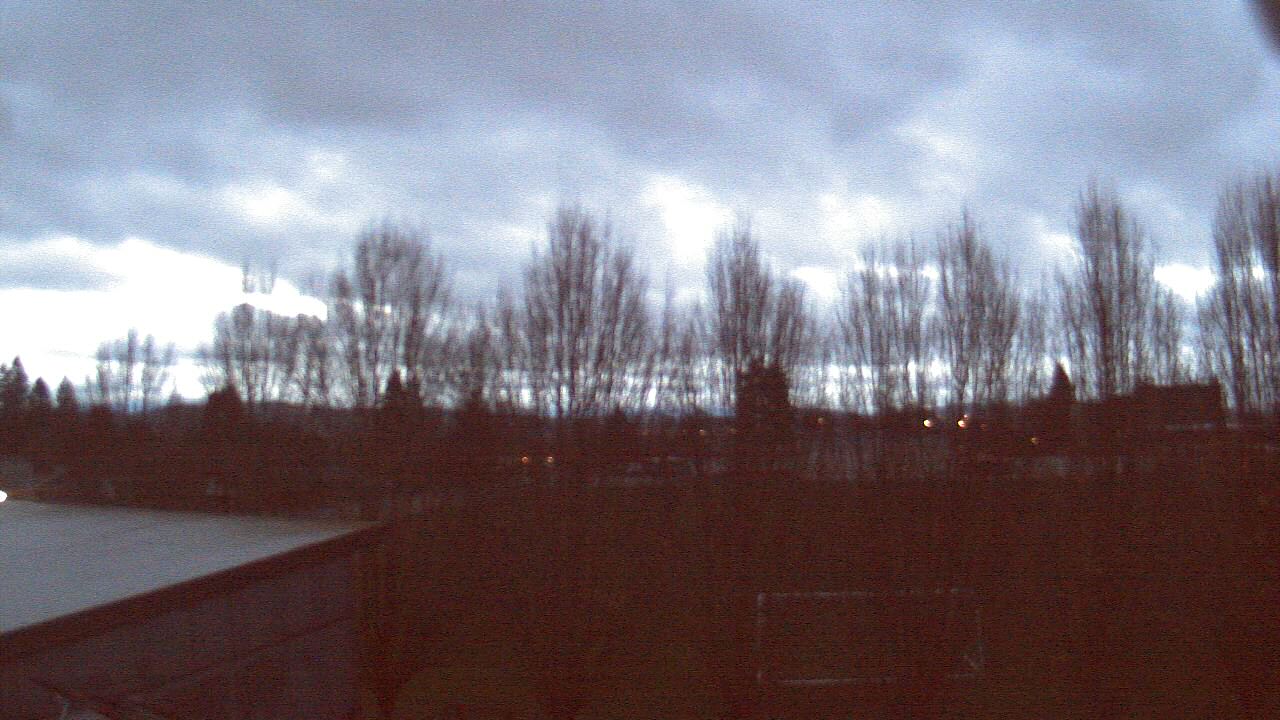 Thumbnail for current weather camera view from Hayes Freedom HS in Camas, Washington