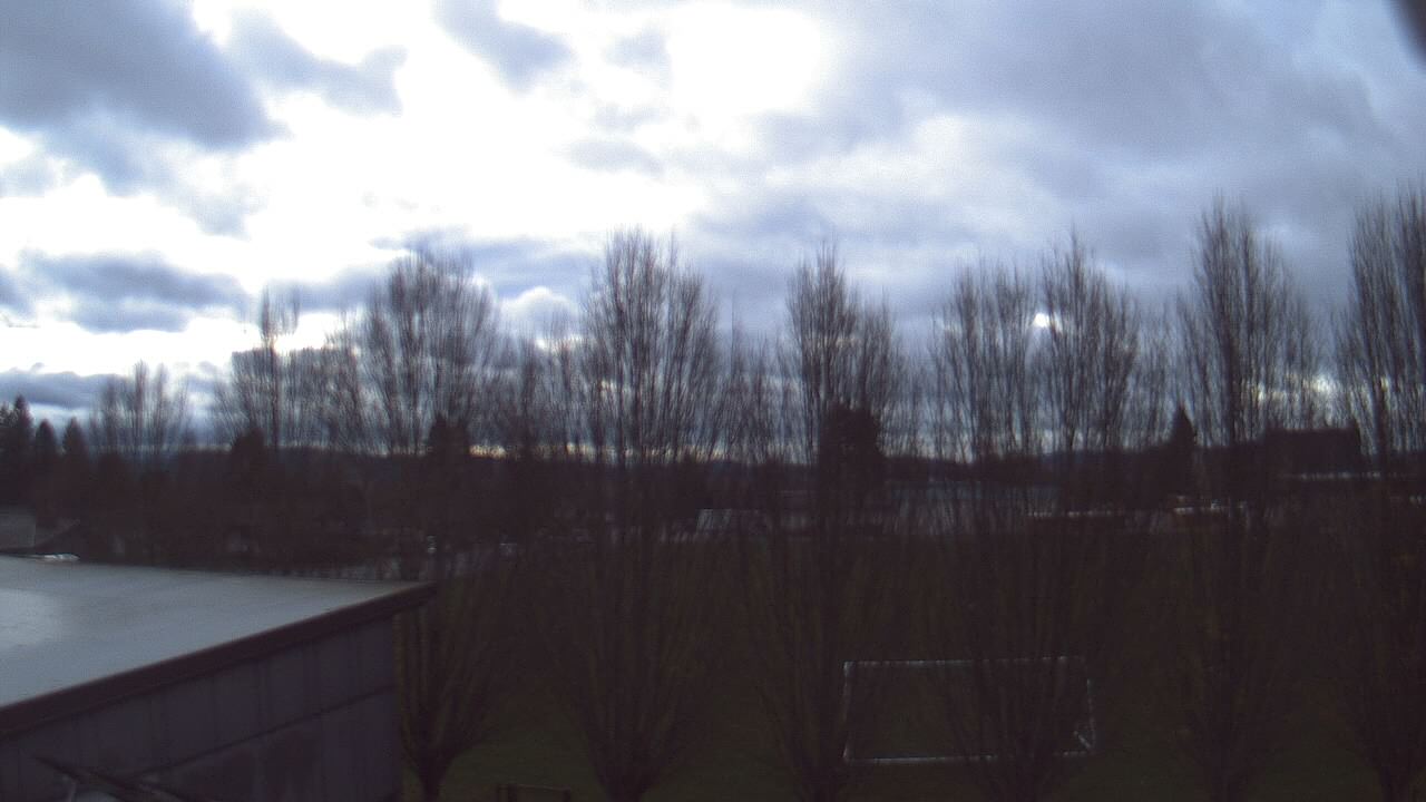 Thumbnail for current weather camera view from Hayes Freedom HS in Camas, Washington