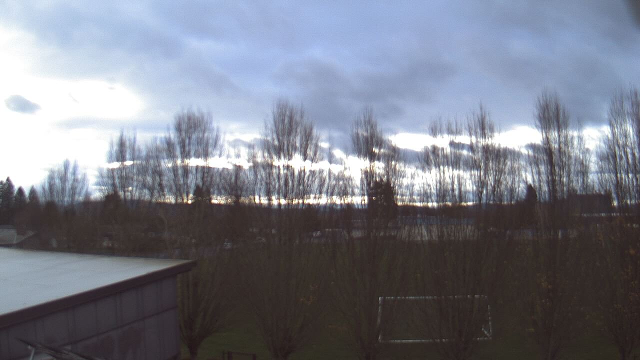 Thumbnail for current weather camera view from Hayes Freedom HS in Camas, Washington