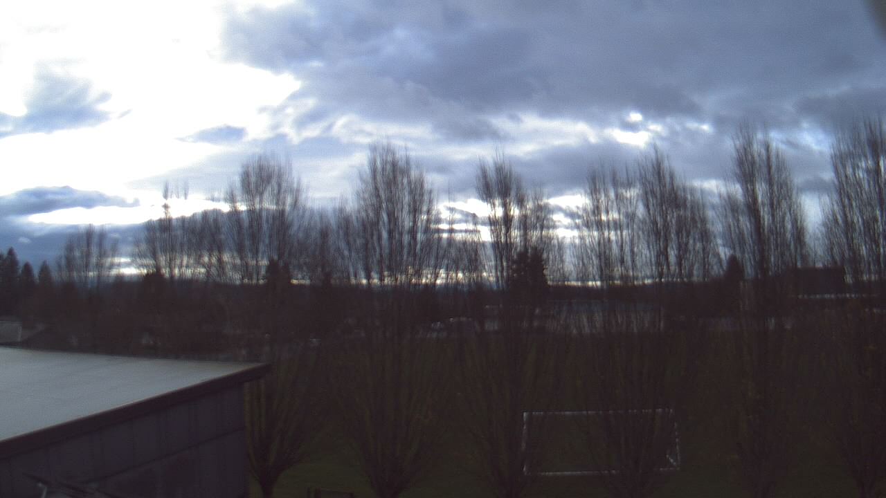 Thumbnail for current weather camera view from Hayes Freedom HS in Camas, Washington
