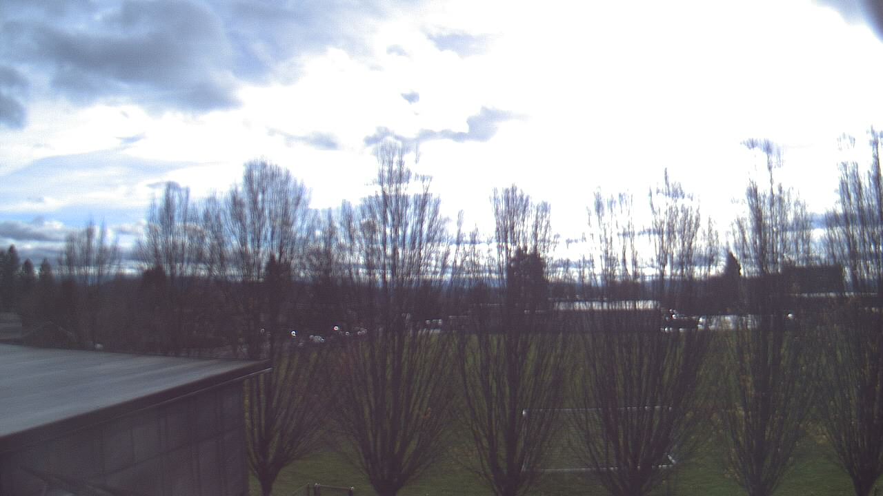 Thumbnail for current weather camera view from Hayes Freedom HS in Camas, Washington
