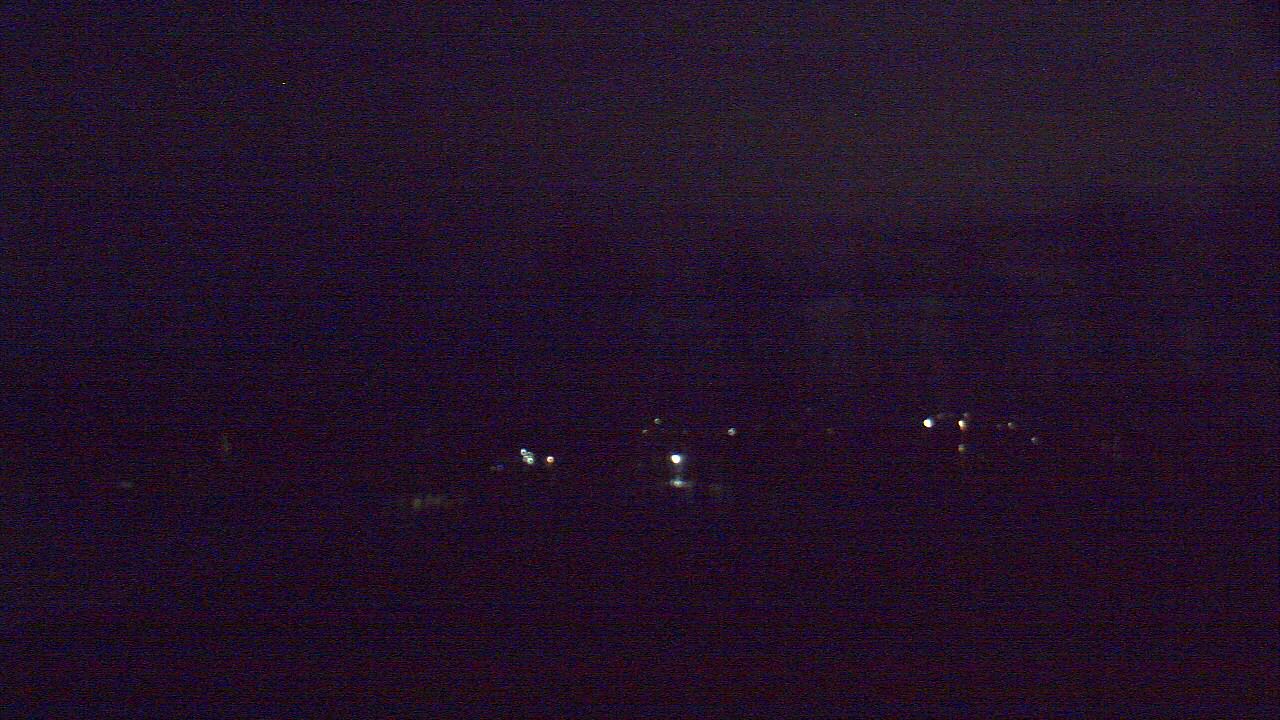 Thumbnail for current weather camera view from Hayes Freedom HS in Camas, Washington